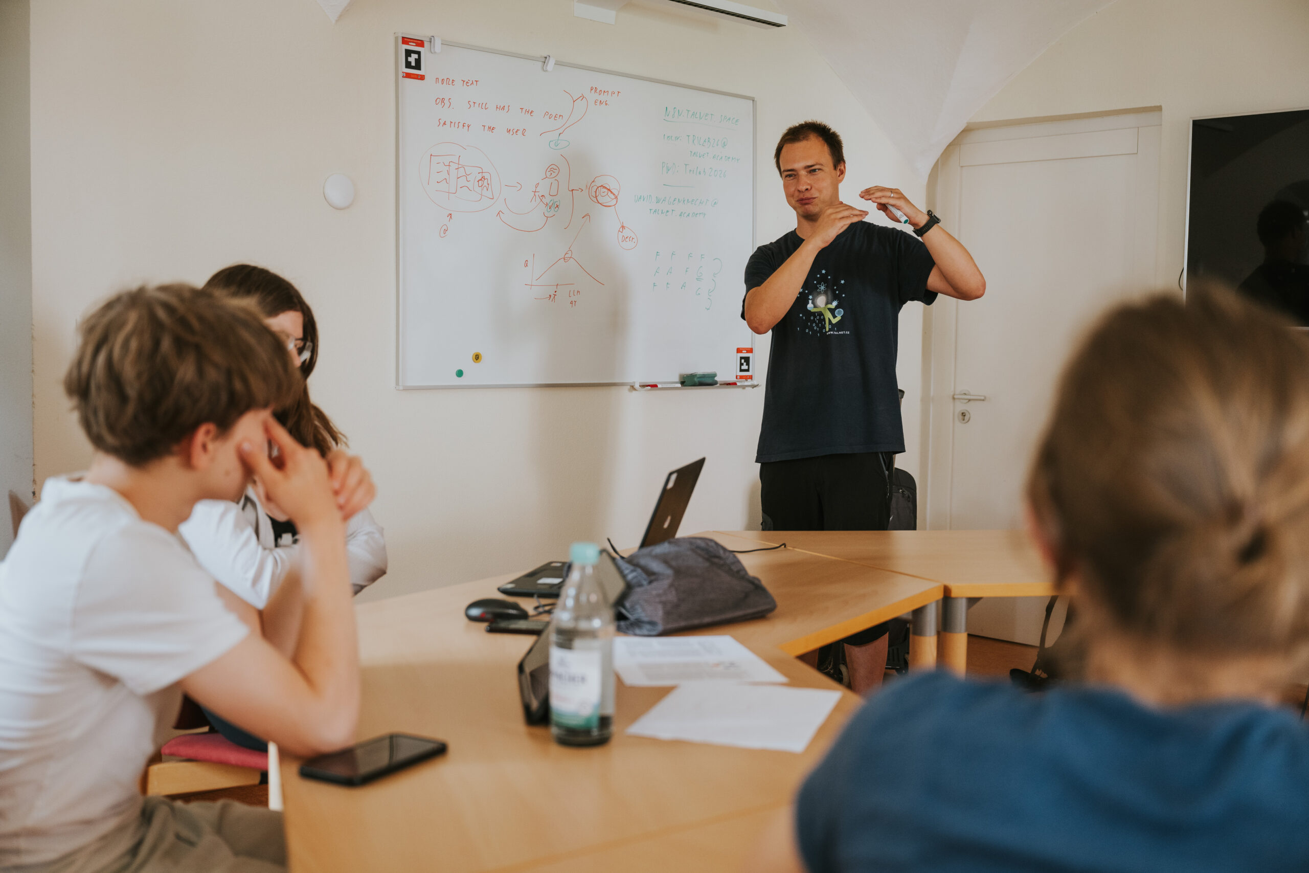 Does AI Think Like a Scientist workshop